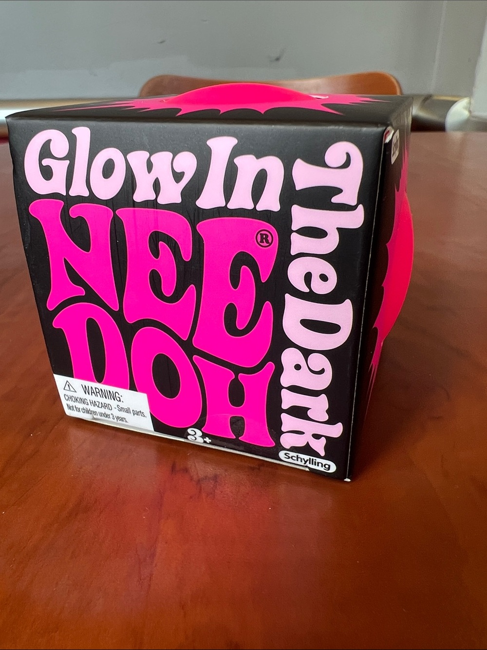 **AUTHENTIC** NeeDoh Glow In The Dark - Hot Pink